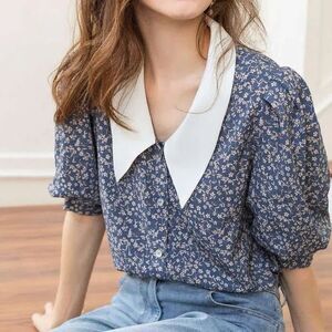 Vintage-Style Blue Floral Puff Sleeve Blouse Oversized White Collar XS Small